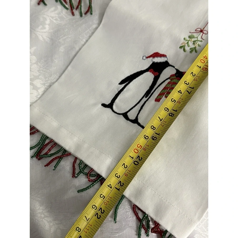 PHI Christmas‎ Traditions 2 NWT Tea Hand Towels Penguins Mistletoe Cotton